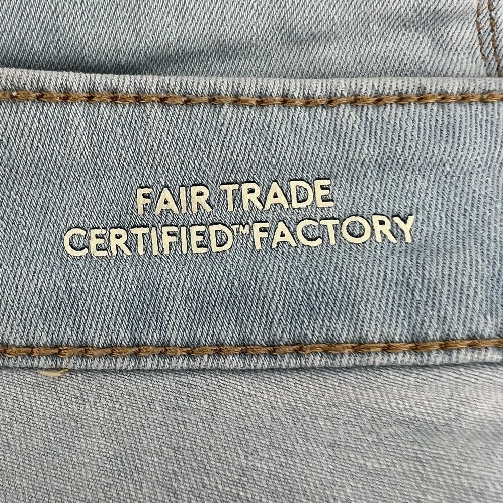 Universal Thread Cut Off Button Fly Jean Shorts S… - image 6